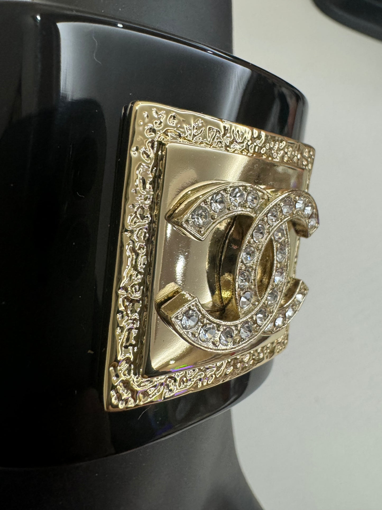 Chanel gift vip bracciale