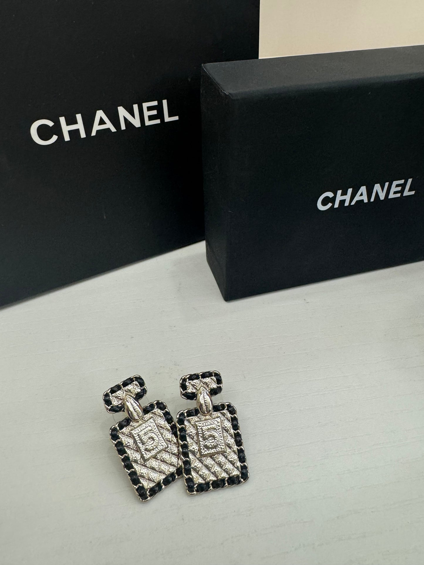 Chanel gift vip orecchini