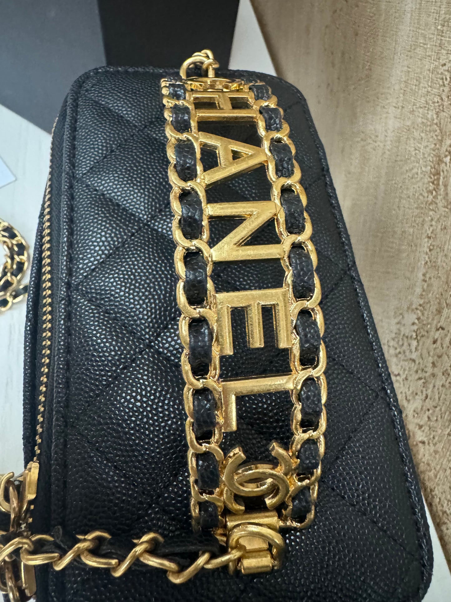 Chanel gift vip vanity