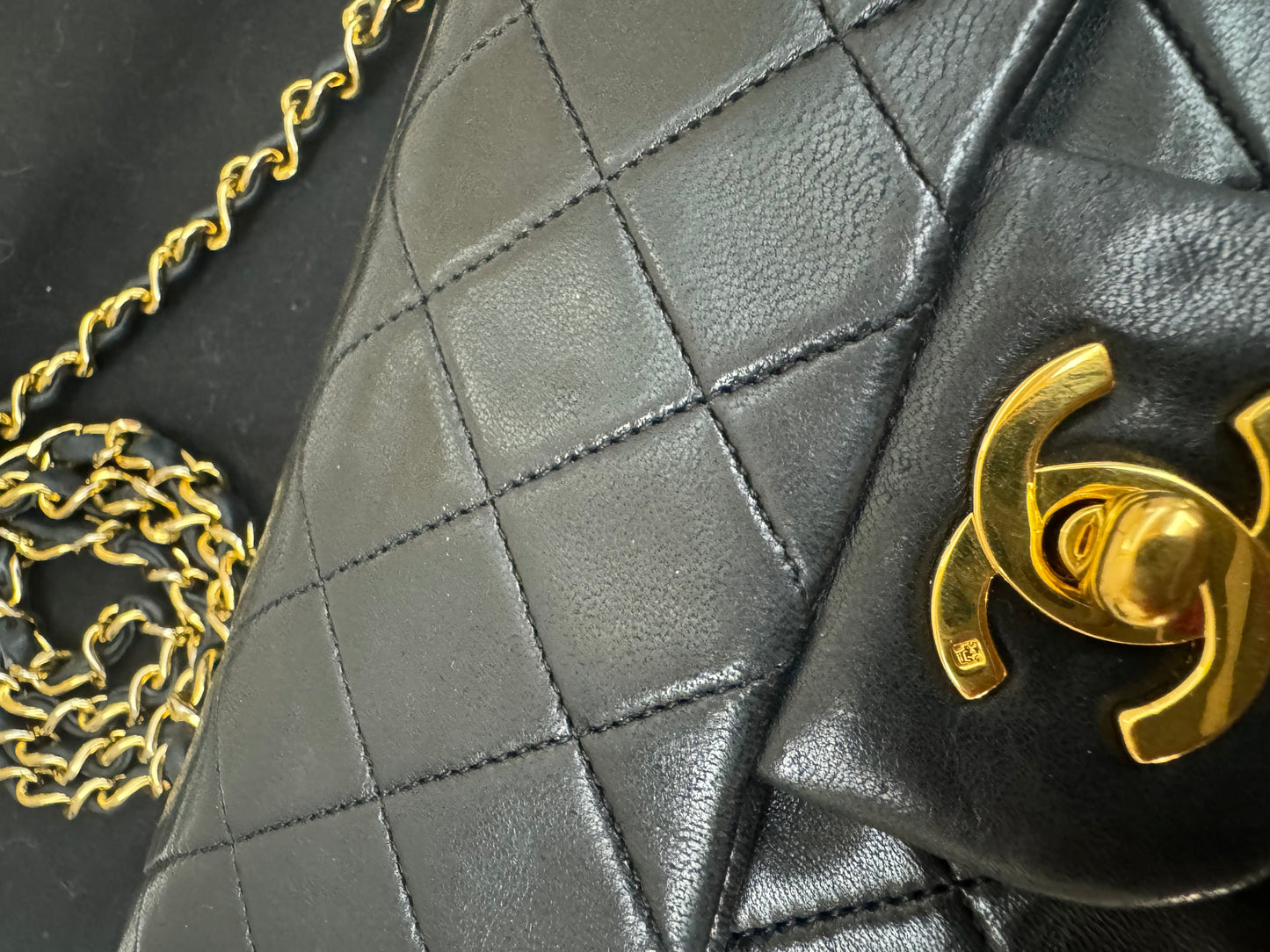 Chanel Timeless Classica 2.55
