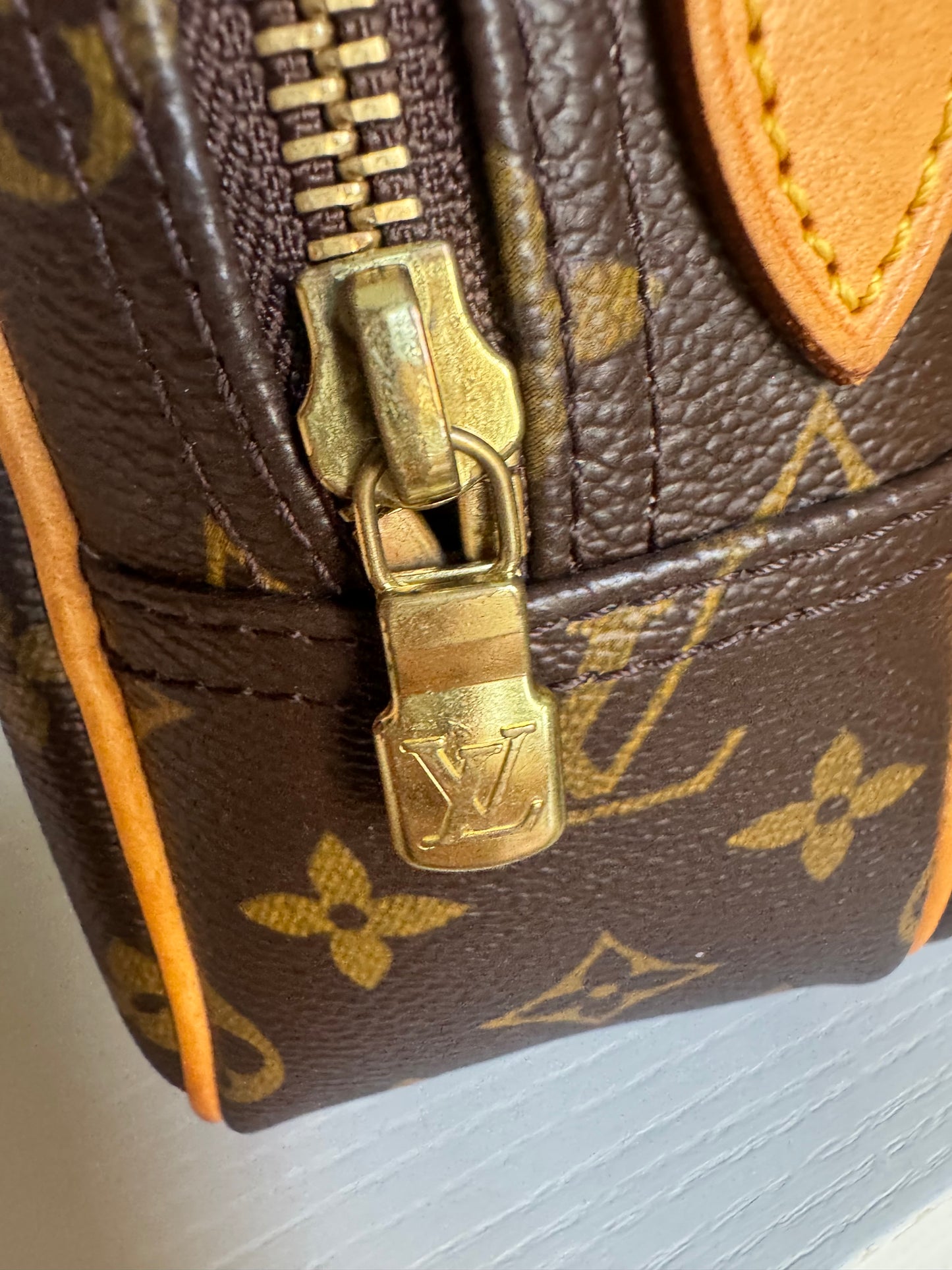 Louis Vuitton Report PM