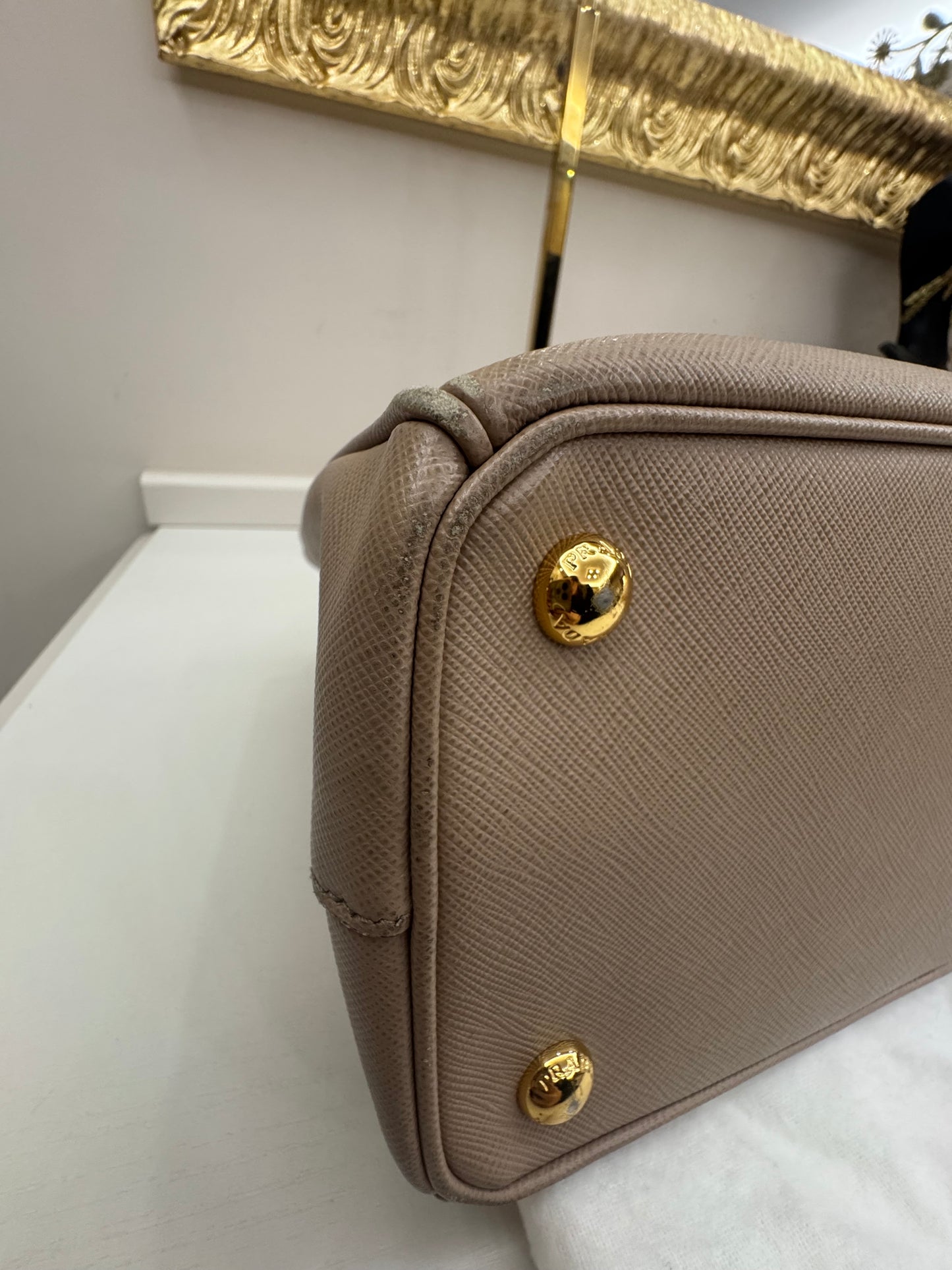 Prada Galleria Medium