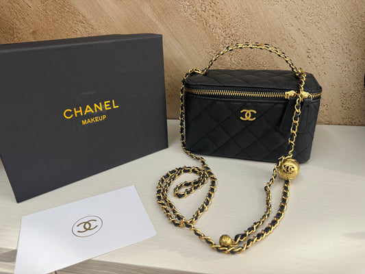 Chanel gift vip vanity