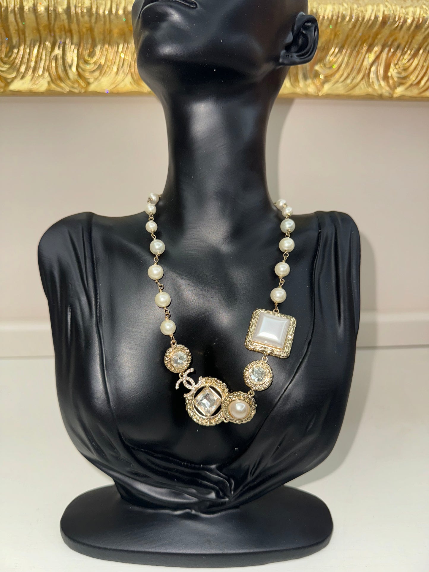 Chanel gift vip collana girocollo di perle