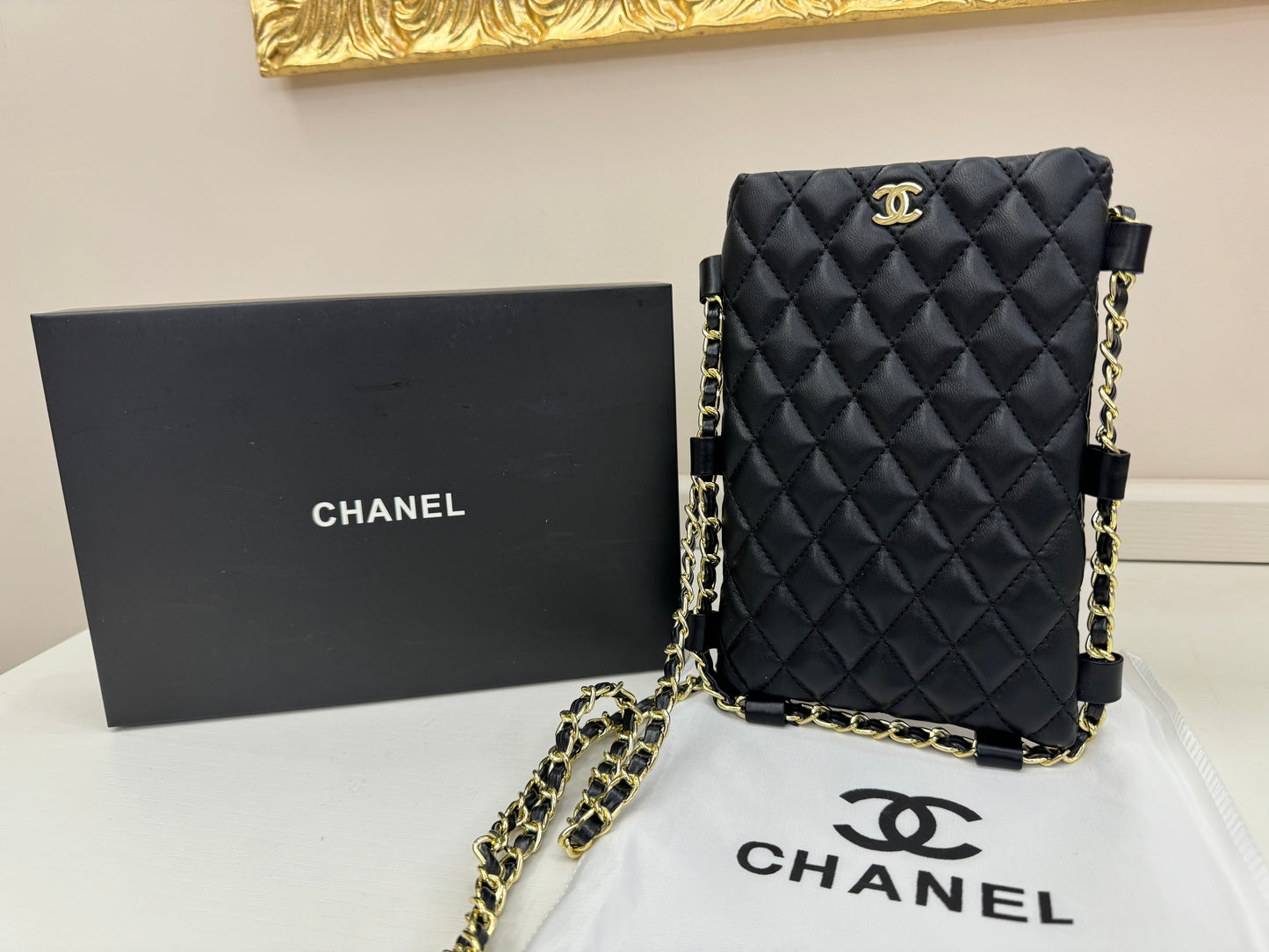 Chanel gift vip portacellulare maxi