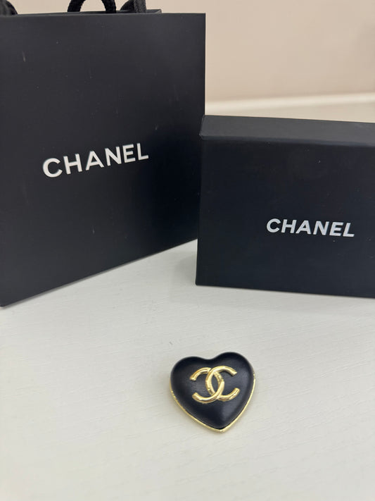 Chanel gift vip spilla cuore