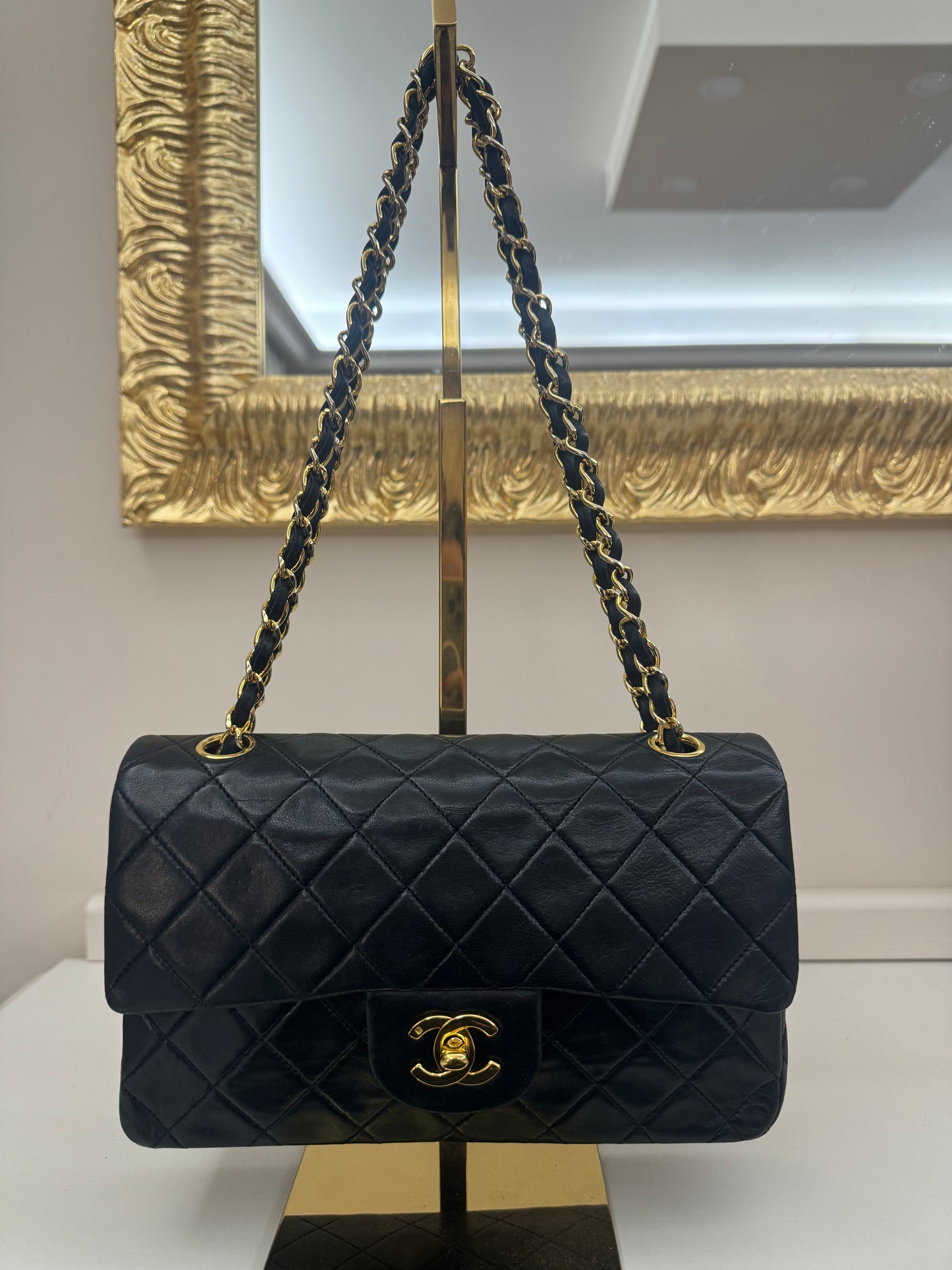 Chanel Timeless Classica 2.55