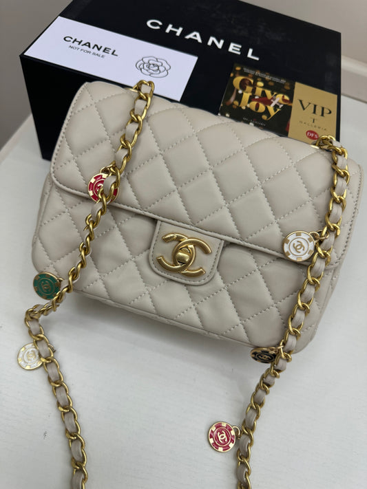 Chanel catena charme VIP