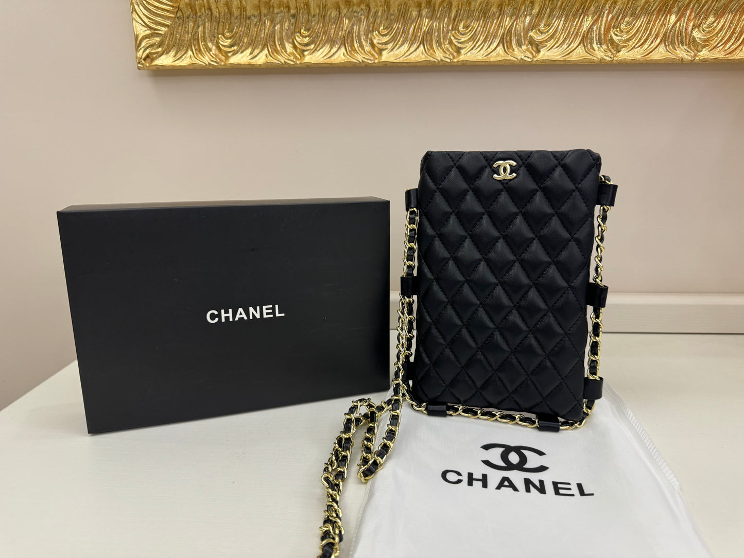 Chanel gift vip portacellulare maxi