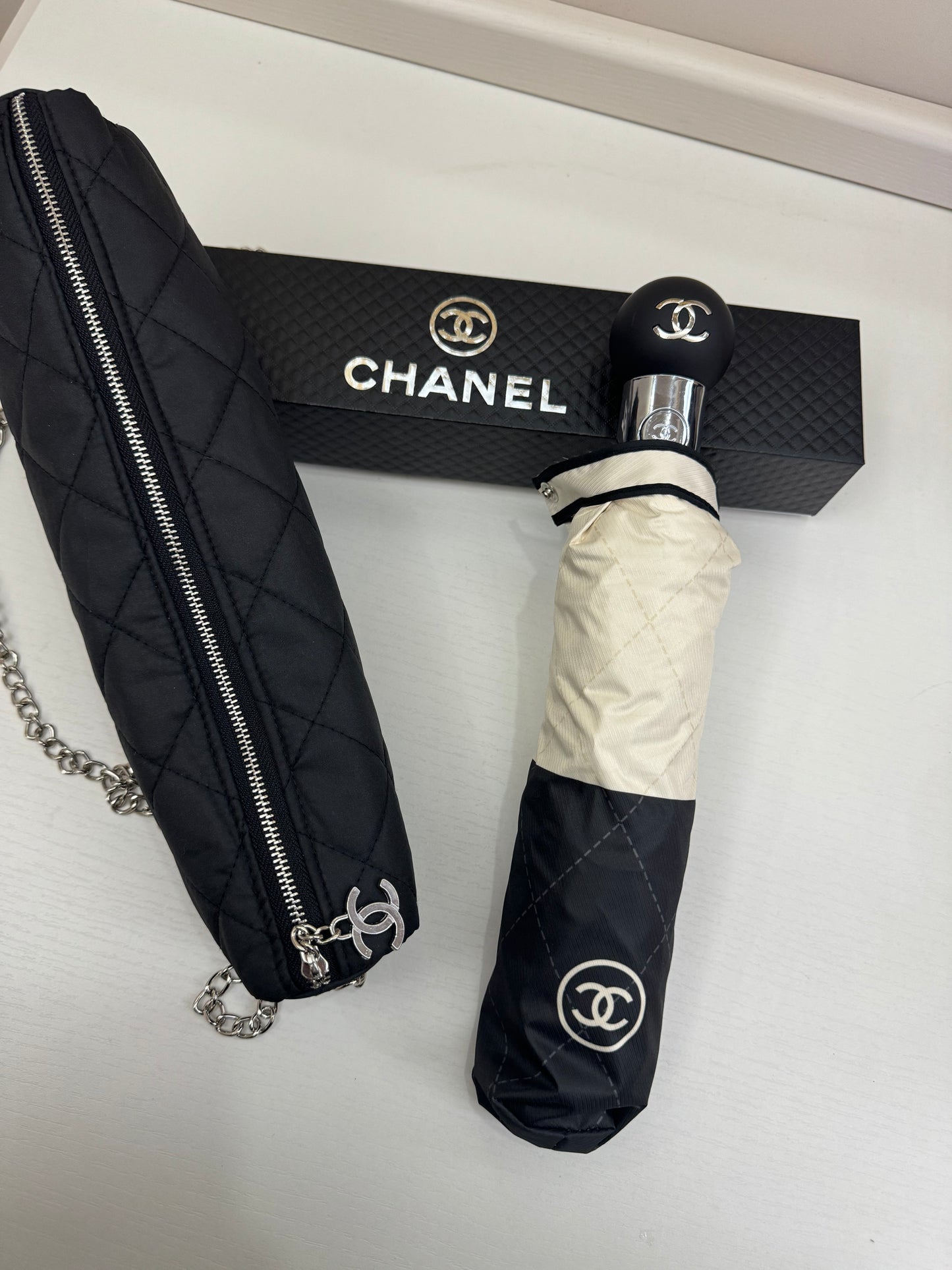 Chanel Ombrello