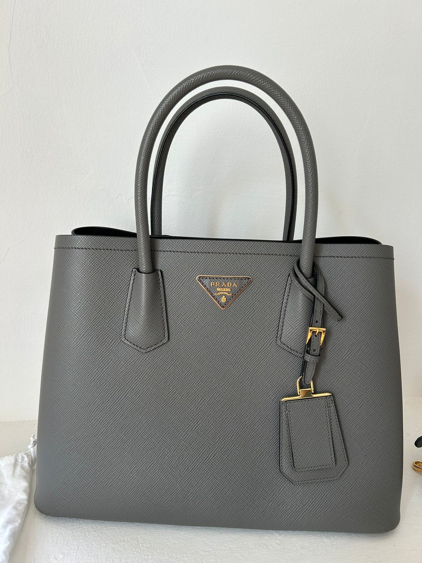 Prada Double Medium in pelle Saffiano Cuir