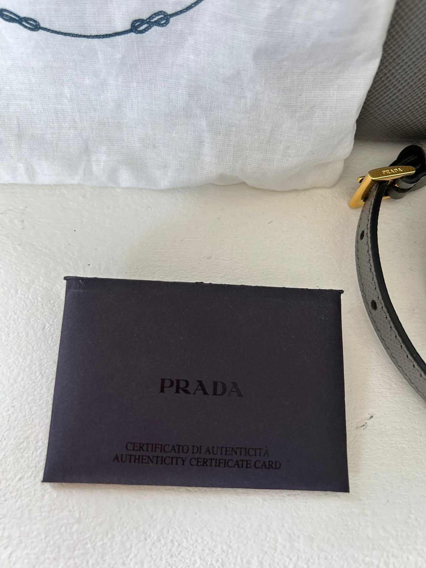 Prada Double Medium in pelle Saffiano Cuir