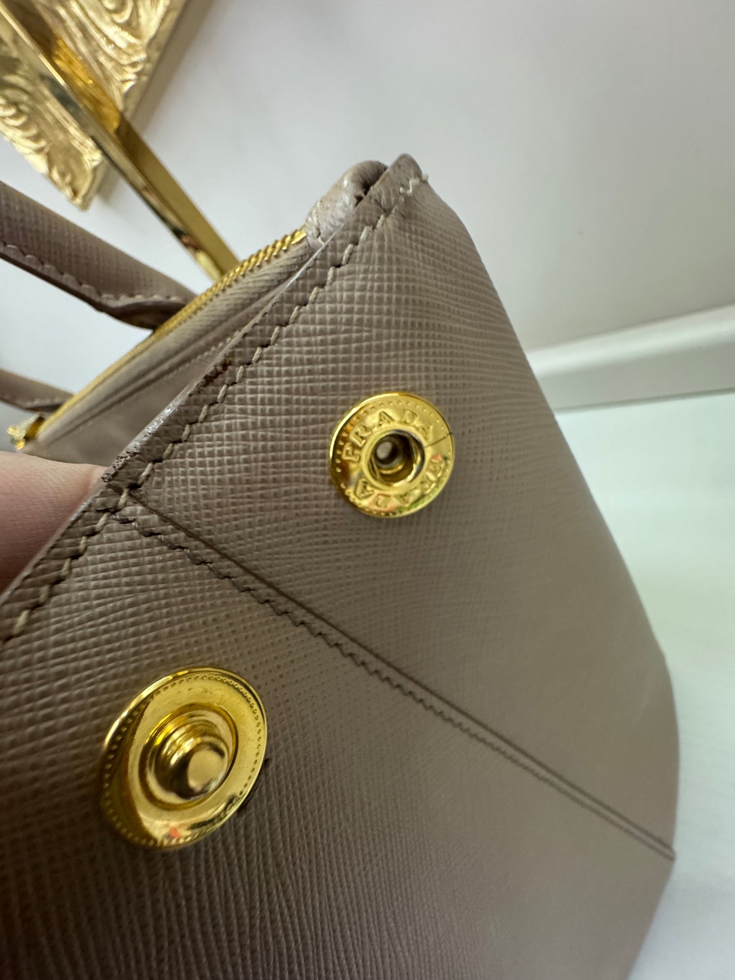 Prada Galleria Medium