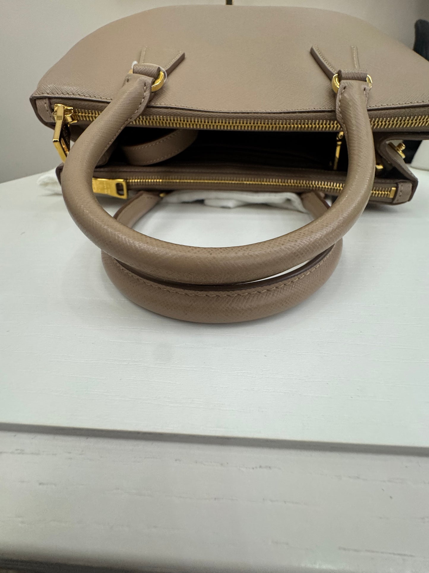 Prada Galleria Medium