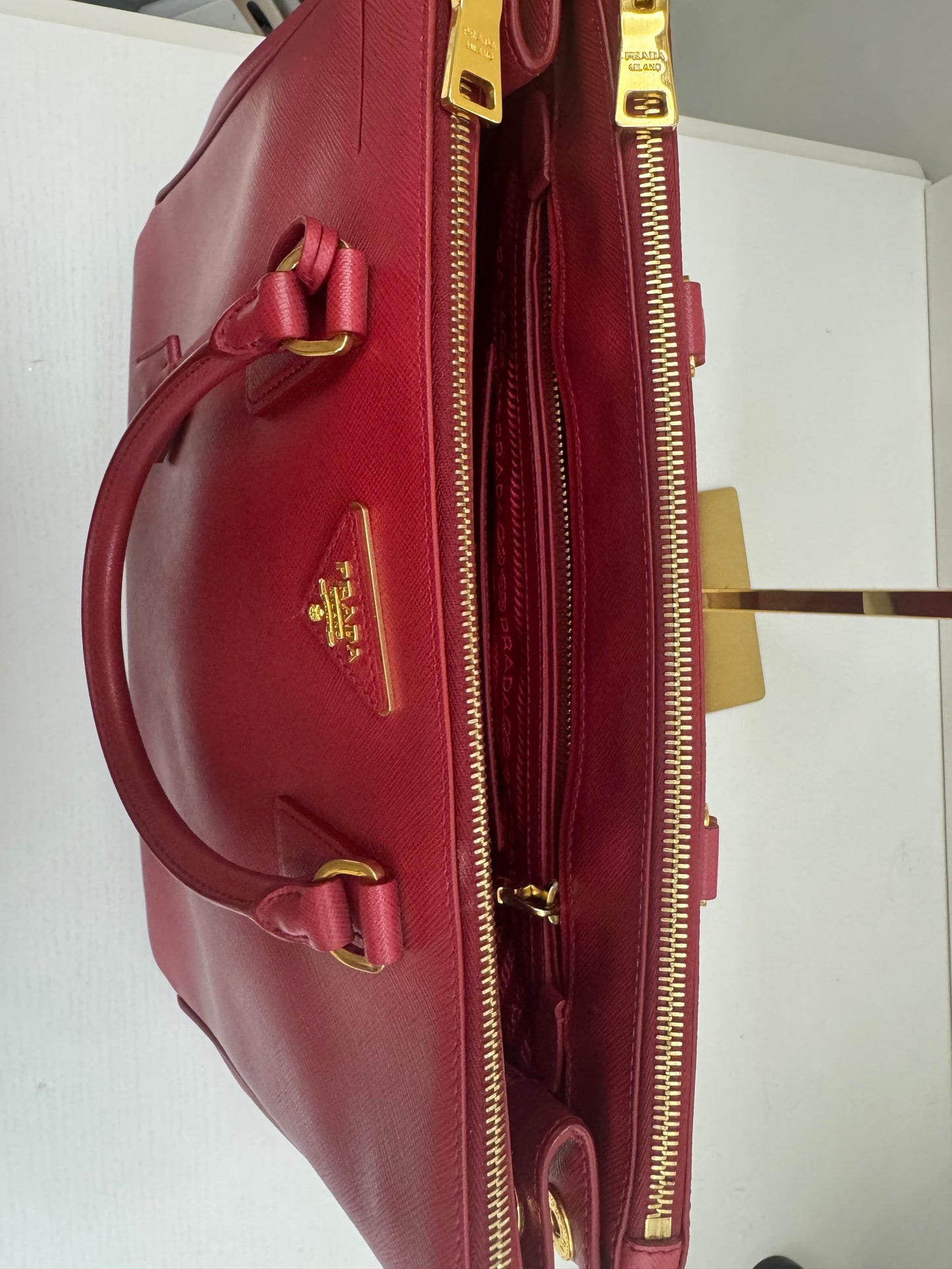 Prada Galleria Saffiano