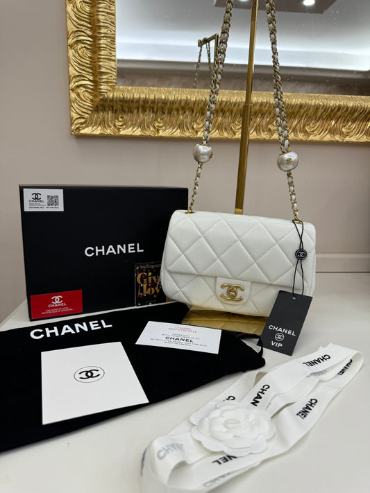 Chanel Vip catena gioiello bianca