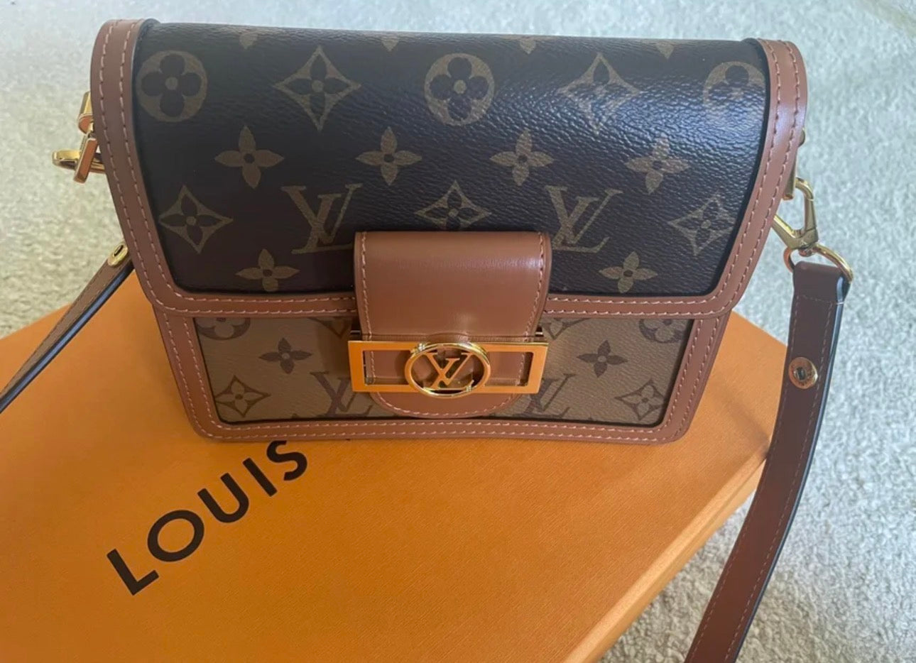 Louis Vuitton Dauphine